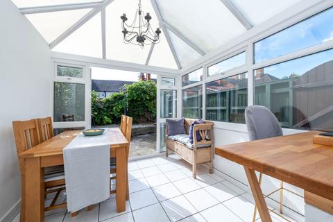 1 Albion Road, Grantham, NG31 8BJ