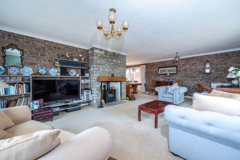 5 bedroom detached house for sale, Wellington Drive, Grantham NG31