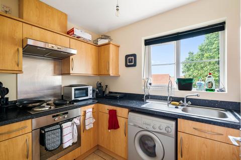 2 bedroom flat for sale, Caesar Road, North Hykeham, LN6