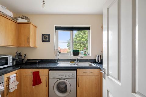 2 bedroom flat for sale, Caesar Road, North Hykeham, LN6