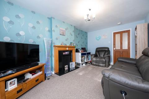 4 bedroom semi-detached house for sale, Birkdale Close, Grantham NG31