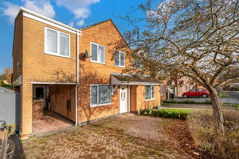 4 bedroom semi-detached house for sale, Birkdale Close, Grantham NG31