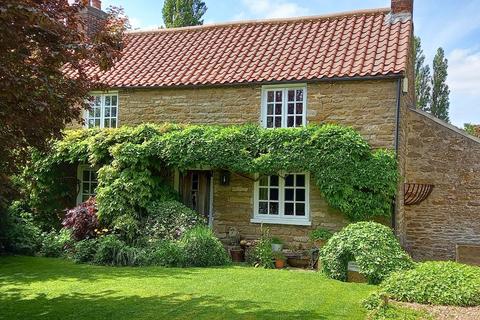 2 bedroom cottage for sale, Cammeringham, Lincoln, LN1