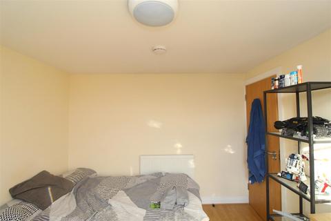 7 bedroom private hall to rent, Llantrisant Street, Cardiff CF24