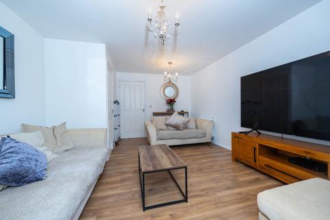 2 bedroom terraced house for sale, Hathersage Close, Grantham NG31