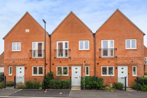 2 bedroom terraced house for sale, Pinsent Road, Winchester, SO22