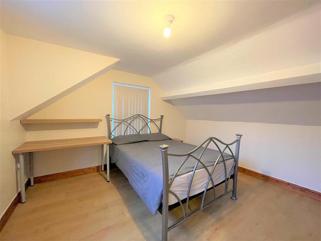 Bedroom .jpg