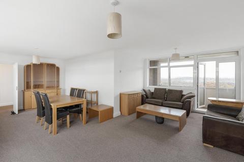 2 bedroom flat for sale, The Grange, The Knoll, Ealing, London, W13