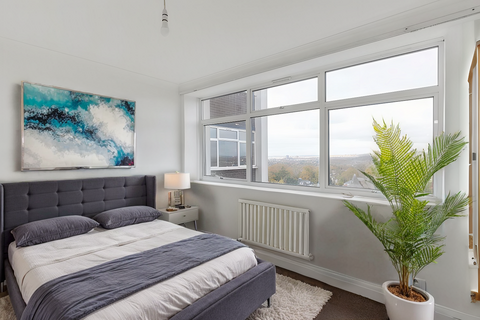 2 bedroom flat for sale, The Grange, The Knoll, Ealing, London, W13