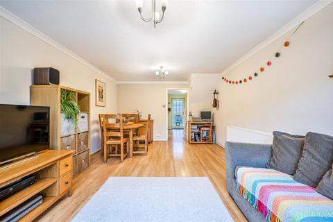 2 bedroom terraced house for sale, Delaporte Close, Epsom