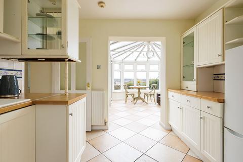 5 bedroom detached house for sale, Harvey Road, Guildford, Surrey, GU1