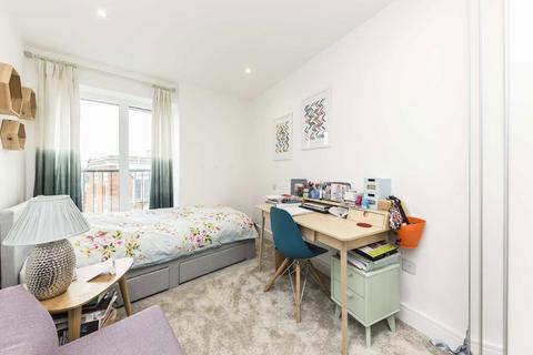 2 bedroom flat for sale, New Kings Road, London SW6