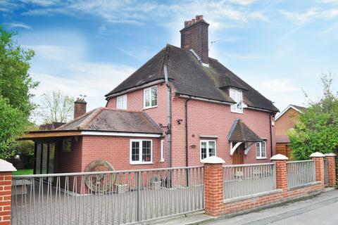 3 bedroom detached house for sale, Princes Plain, Bromley BR2