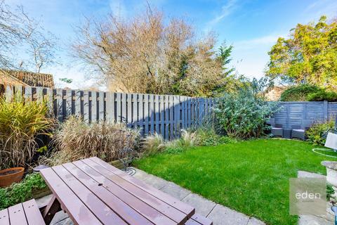 34 Coombe Close, Snodland, ME6 5EF
