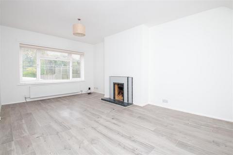 19 Leys Road, Loughton, Milton Keynes, MK5 8AZ