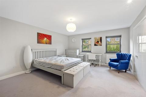 4 bedroom terraced house for sale, Albert Road, Kingston Upon Thames, KT1