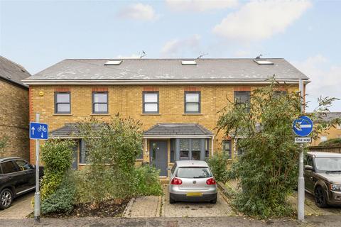 53 Albert Road, Kingston Upon Thames, KT1 3DQ