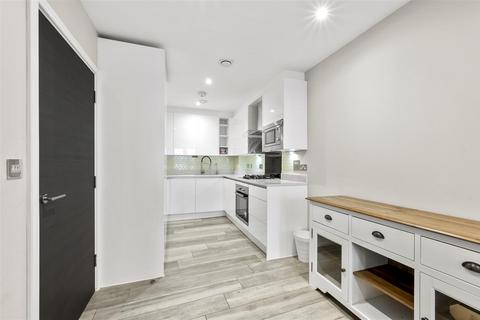 53 Albert Road, Kingston Upon Thames, KT1 3DQ