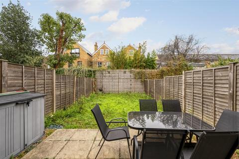 53 Albert Road, Kingston Upon Thames, KT1 3DQ