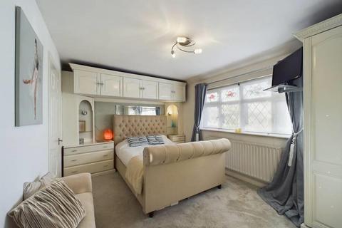 5 bedroom house for sale, Farm Way, Hornchurch