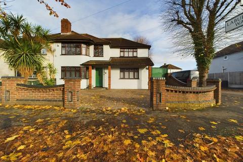 5 bedroom house for sale, Farm Way, Hornchurch