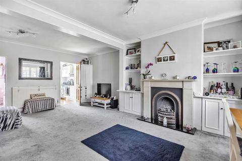 3 bedroom terraced house for sale, Bessingby Road, Ruislip HA4