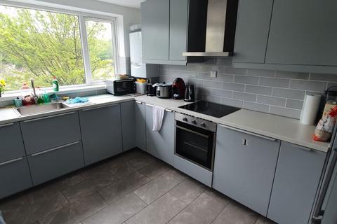 1 bedroom in a house share to rent, Peartree Bridge, Milton Keynes MK6