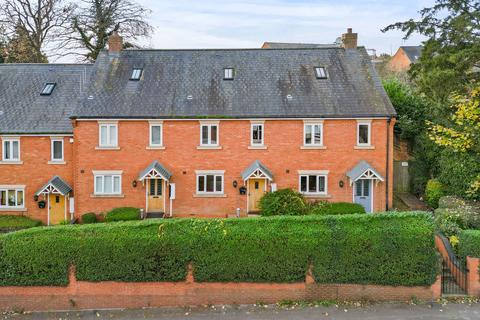 3 bedroom townhouse for sale, Kettering Road, Kettering NN14