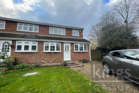 3 bedroom semi-detached house for sale, Valley Close, Waltham Abbey