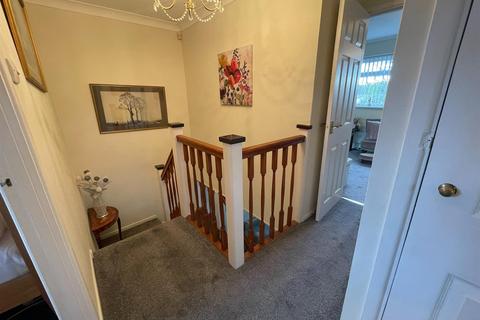 44 Valley Close, Waltham Abbey, EN9 2DU