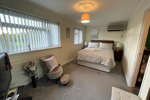 44 Valley Close, Waltham Abbey, EN9 2DU