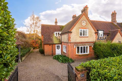 3 bedroom end of terrace house for sale, Hambleden RG9