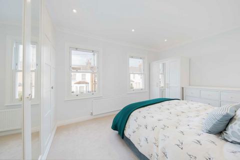 5 bedroom house to rent, Seymour Road, London W4