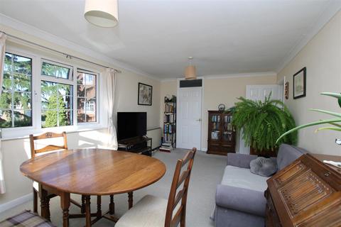 1 bedroom flat to rent, Northdown Close, Horsham