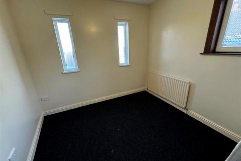 3 bedroom house to rent, Caldmore Road, Walsall