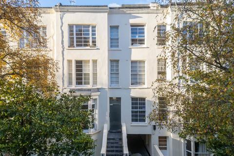 1 bedroom flat for sale, Cliff Road, London, ., NW1 9AP