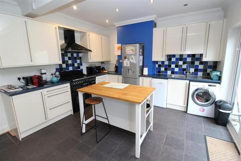 3 bedroom semi-detached house to rent, Sandridge Road, St Albans, Hertfordshire