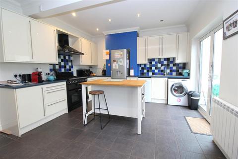 3 bedroom semi-detached house to rent, Sandridge Road, St Albans, Hertfordshire