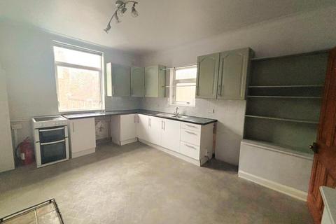 2 bedroom maisonette to rent, Bridge Street, Boroughbridge, York