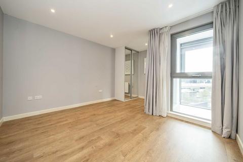 1 bedroom flat to rent, Ealing Road, Brentford TW8