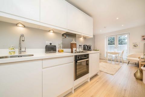 1 bedroom flat for sale, Ewell Road, Surbiton KT6