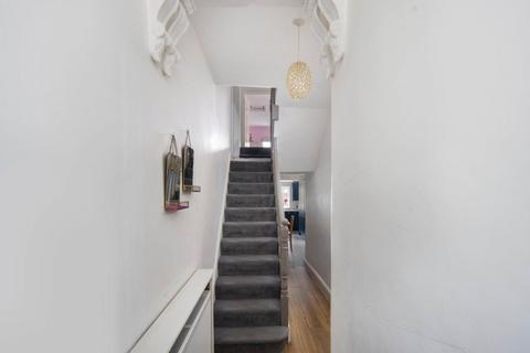 151 Knapp Road, London, E3 4BP