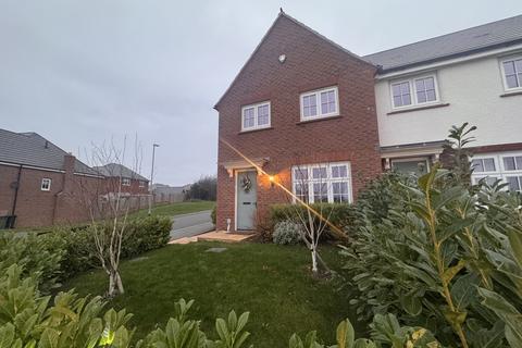 3 bedroom end of terrace house for sale, Worcester WR9