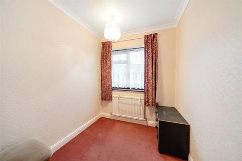 15 Lexden Road, Mitcham, CR4 1NL