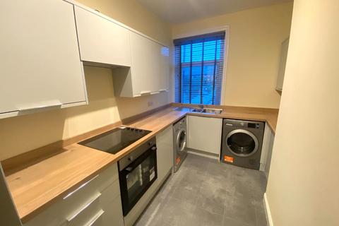 2 bedroom apartment to rent, Alexander House, Guiseley