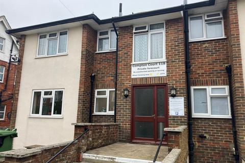 2 bedroom flat to rent, Dorset Road South, Bexhill-On-Sea