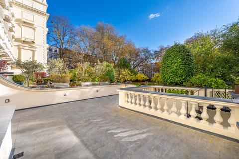 3 bedroom maisonette to rent, Cleveland Square, Bayswater, London, W2