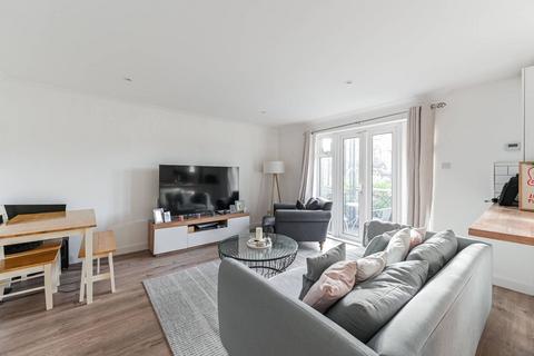 1 bedroom flat for sale, Vickery House, Clapham North, London, SW4