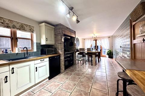 4 bedroom detached house for sale, Carrow Cottage, Alexandra Road, Littleport, Ely, Cambridgeshire