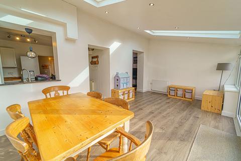 26 Crossway, Rogiet, Caldicot, NP26 3SH